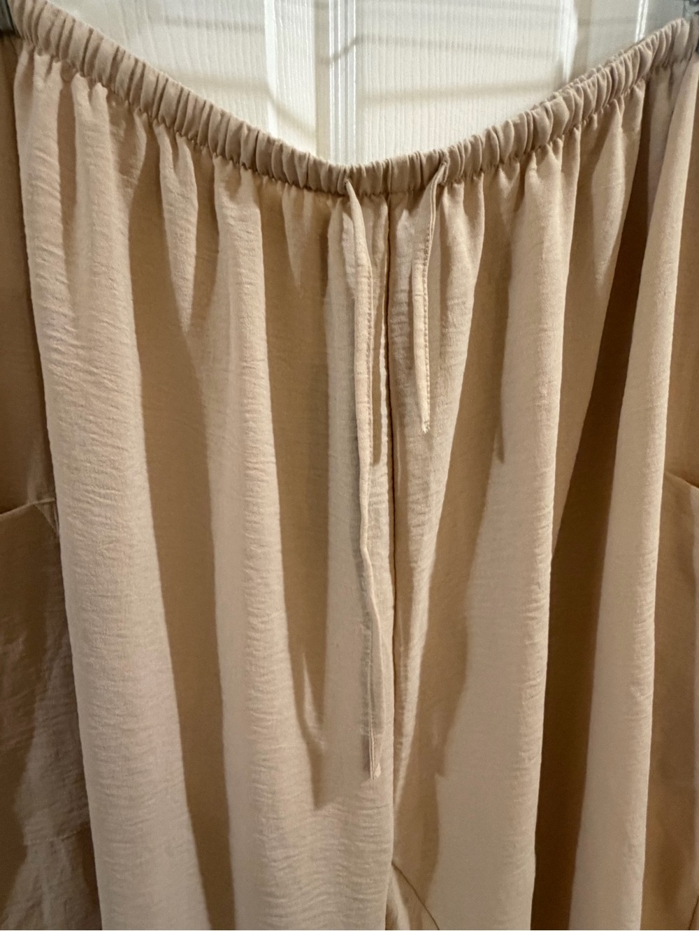 Beige Wide-Leg Drawstring Pants - Picture 4 of 9
